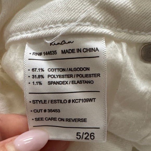 KanCan Women's White Skinny Jeans - Picture 8 of 8